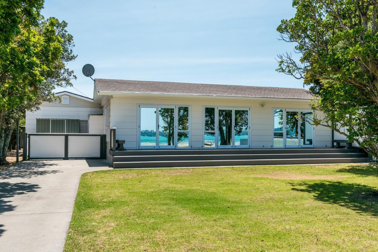 Number Six - Oneroa Holiday Home Bagian luar foto